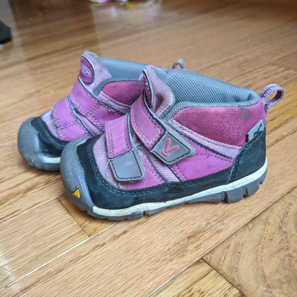 Keen Toddler Pink and Gray Velcro Hiking Sneakers